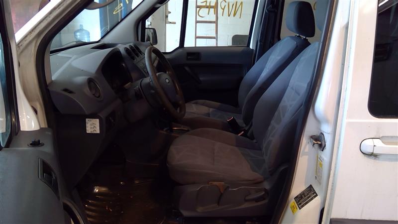 https://f005.backblazeb2.com/file/img-partshotlines-com/Inventory/EC214/Vehicle/176_06.jpg