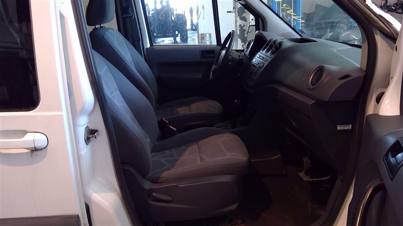 https://f005.backblazeb2.com/file/img-partshotlines-com/Inventory/EC214/Vehicle/176_10.jpg