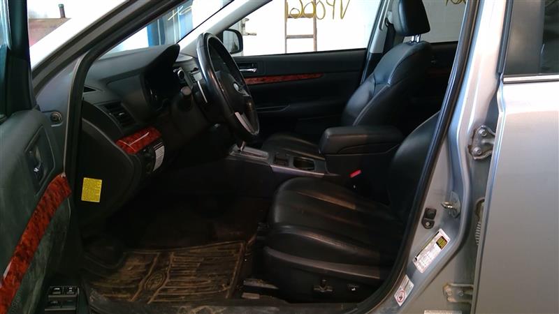 https://f005.backblazeb2.com/file/img-partshotlines-com/Inventory/EC214/Vehicle/208_06.jpg