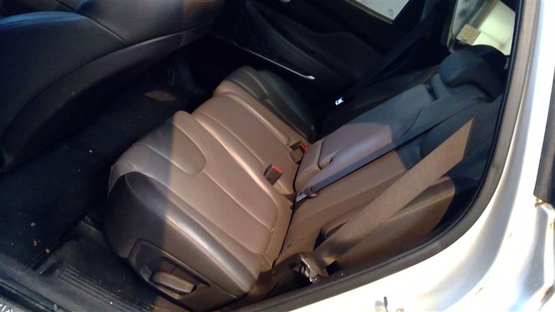 https://f005.backblazeb2.com/file/img-partshotlines-com/Inventory/EC214/Vehicle/233_10.jpg