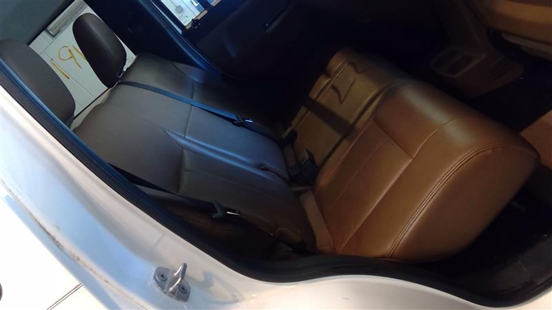 https://f005.backblazeb2.com/file/img-partshotlines-com/Inventory/EC214/Vehicle/243_11.jpg
