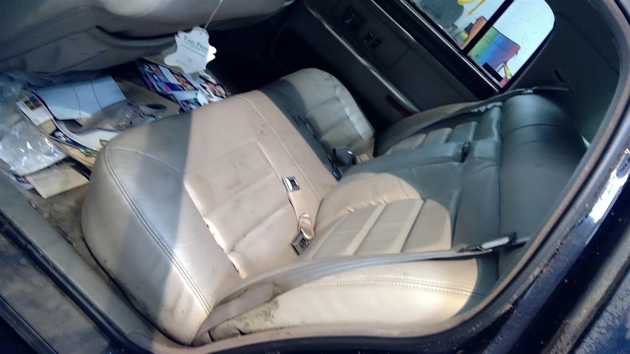https://f005.backblazeb2.com/file/img-partshotlines-com/Inventory/EC214/Vehicle/301_10.jpg