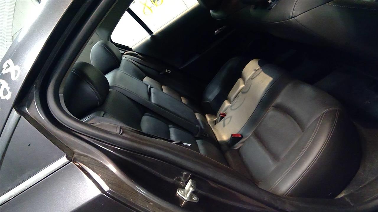 https://f005.backblazeb2.com/file/img-partshotlines-com/Inventory/EC214/Vehicle/302_11.jpg