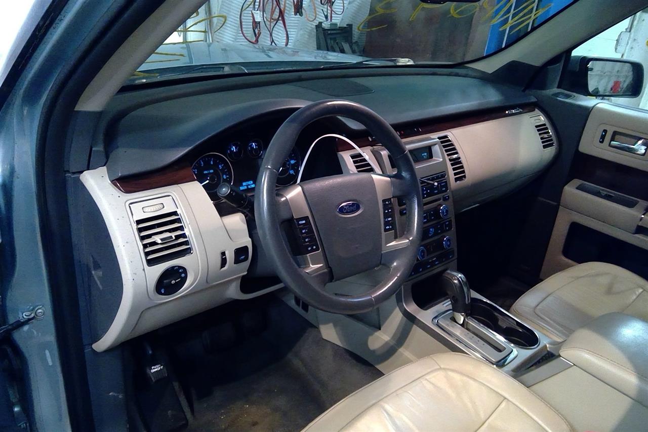 https://f005.backblazeb2.com/file/img-partshotlines-com/Inventory/EC214/Vehicle/320_05.jpg