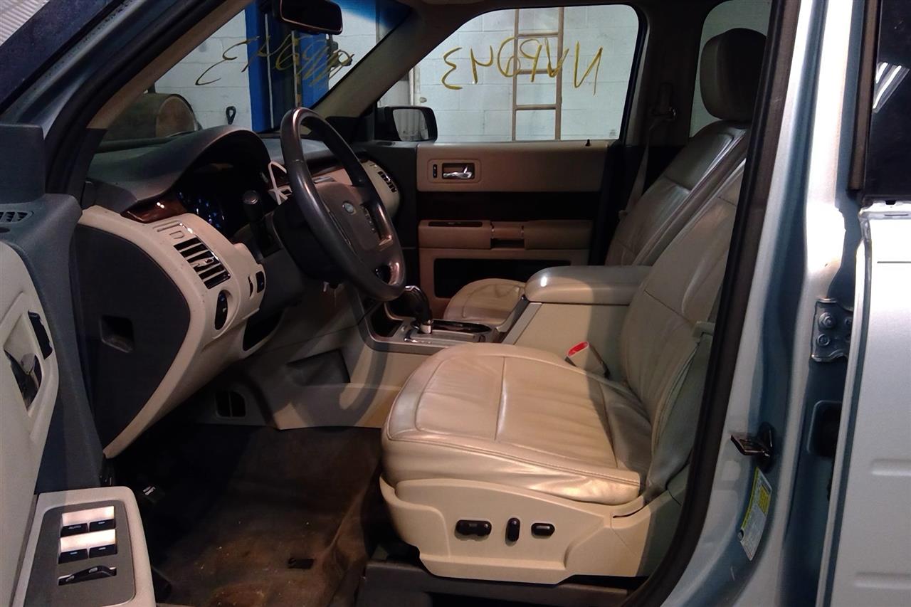 https://f005.backblazeb2.com/file/img-partshotlines-com/Inventory/EC214/Vehicle/320_06.jpg