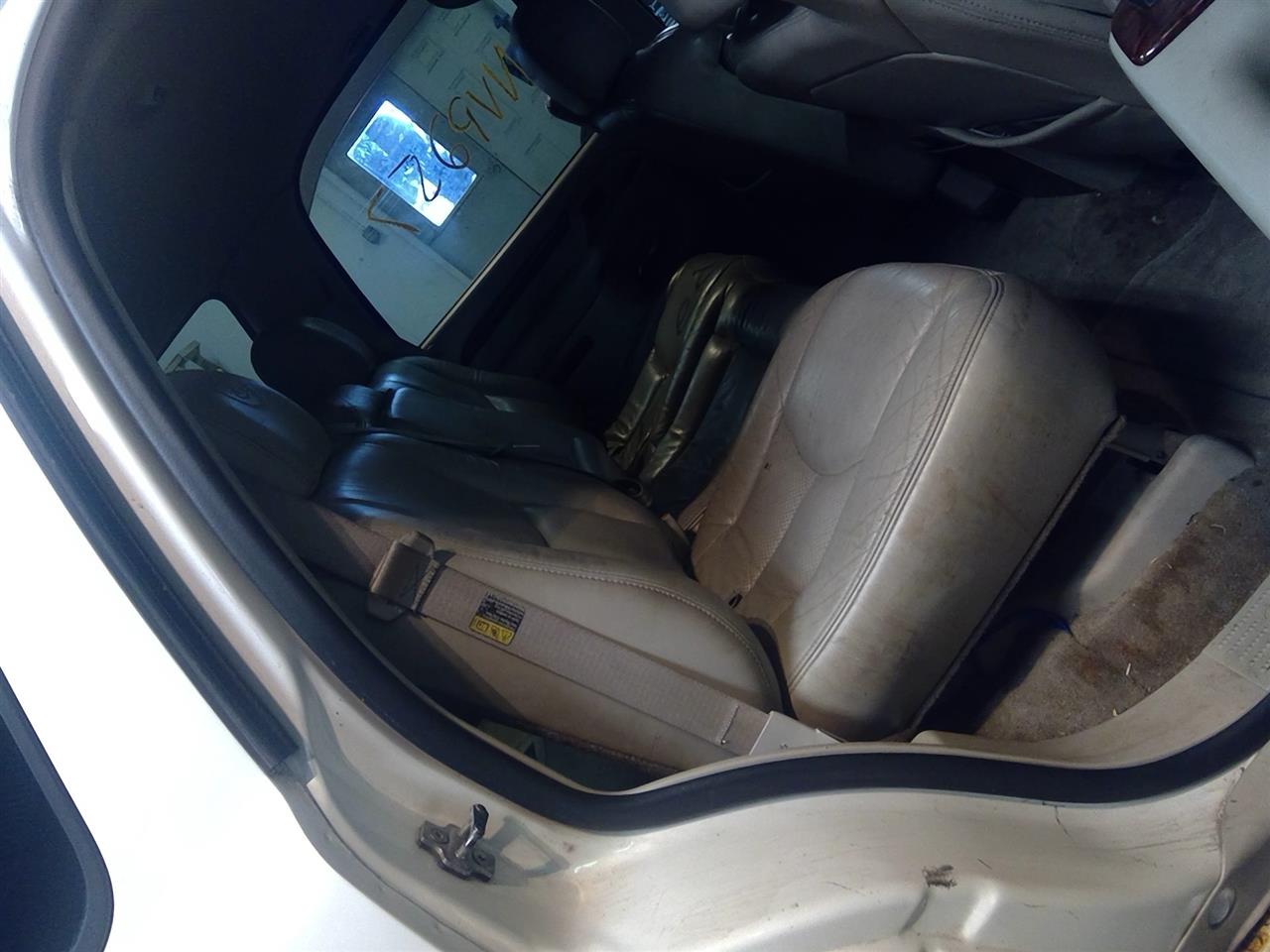 https://f005.backblazeb2.com/file/img-partshotlines-com/Inventory/EC214/Vehicle/340_11.jpg