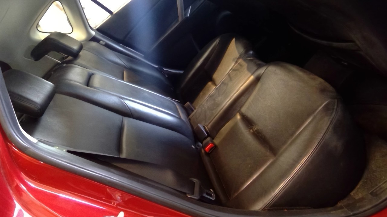 https://f005.backblazeb2.com/file/img-partshotlines-com/Inventory/EC214/Vehicle/347_11.jpg