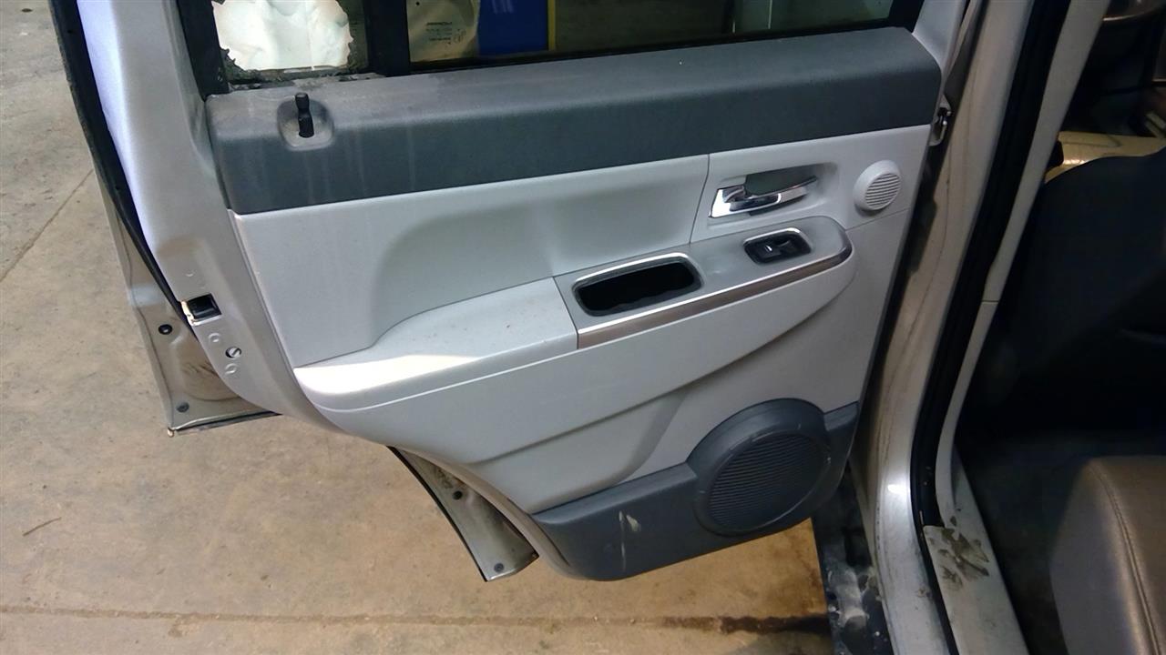 https://f005.backblazeb2.com/file/img-partshotlines-com/Inventory/EC214/Vehicle/361_09.jpg