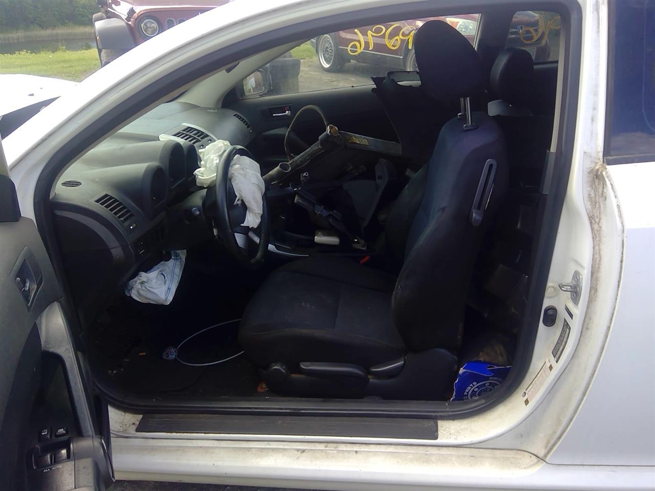 https://f005.backblazeb2.com/file/img-partshotlines-com/Inventory/EC214/Vehicle/385_06.jpg