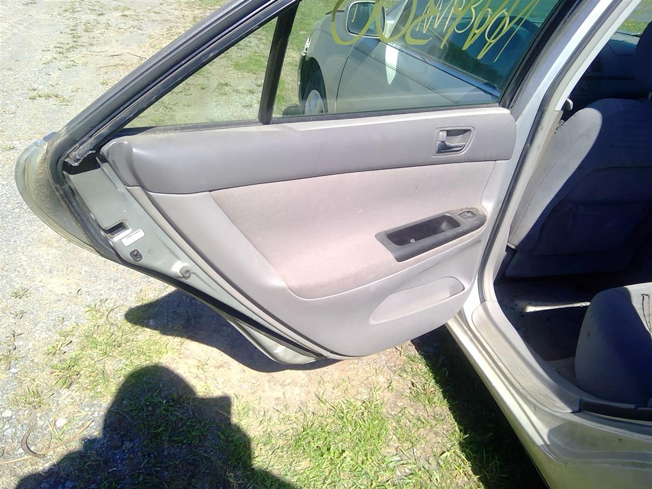https://f005.backblazeb2.com/file/img-partshotlines-com/Inventory/EC214/Vehicle/390_09.jpg