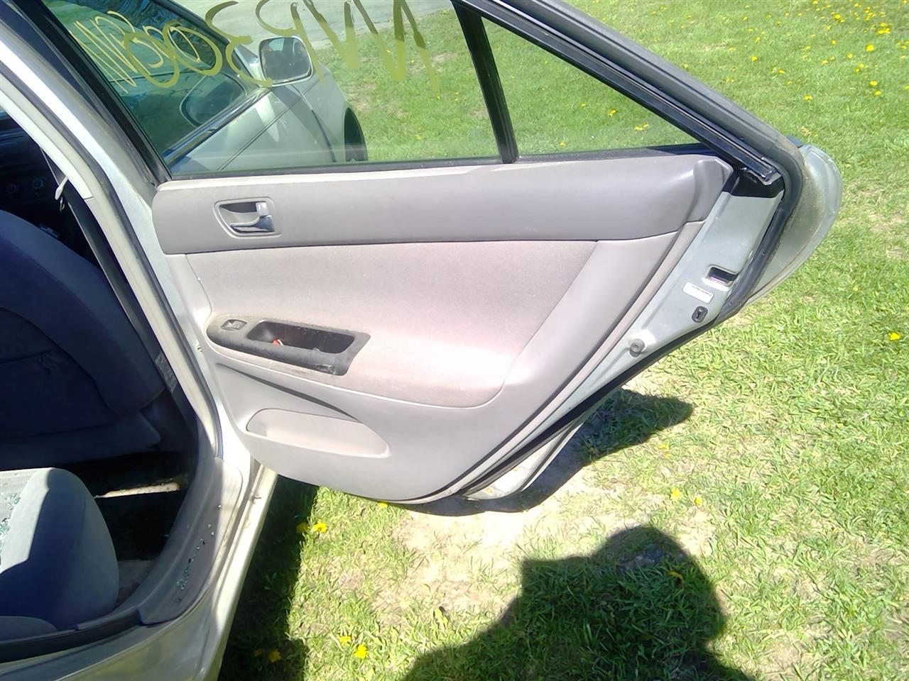 https://f005.backblazeb2.com/file/img-partshotlines-com/Inventory/EC214/Vehicle/390_12.jpg