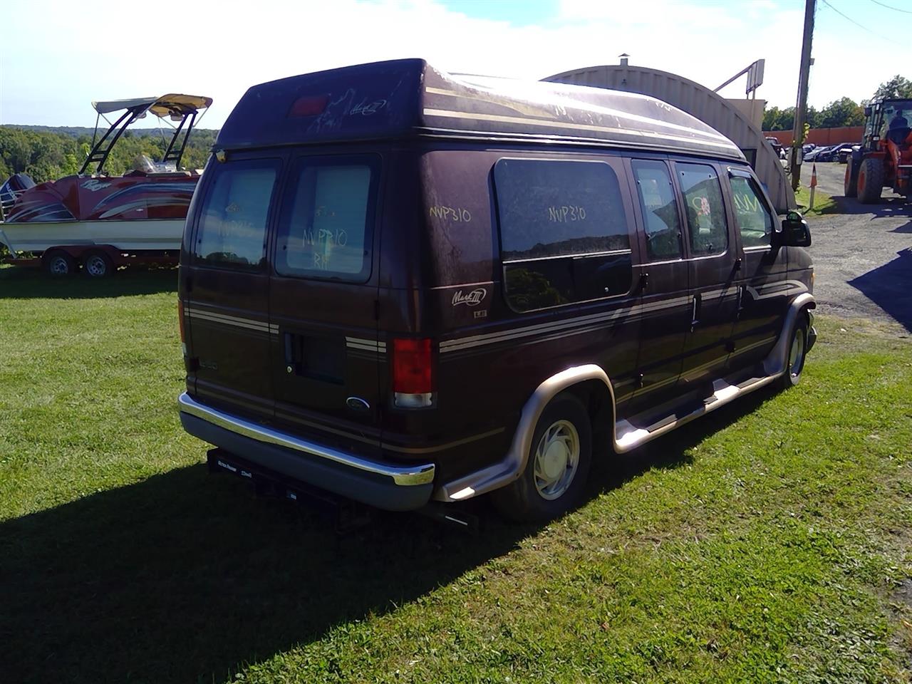 https://f005.backblazeb2.com/file/img-partshotlines-com/Inventory/EC214/Vehicle/408_03.jpg