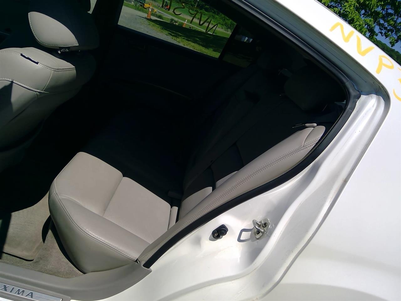 https://f005.backblazeb2.com/file/img-partshotlines-com/Inventory/EC214/Vehicle/409_10.jpg