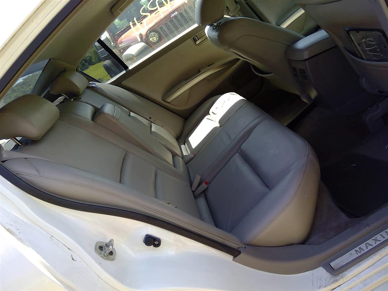 https://f005.backblazeb2.com/file/img-partshotlines-com/Inventory/EC214/Vehicle/409_11.jpg