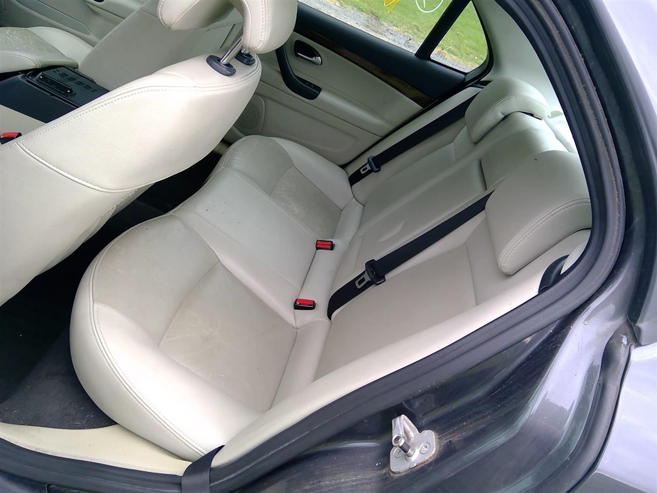 https://f005.backblazeb2.com/file/img-partshotlines-com/Inventory/EC214/Vehicle/411_10.jpg