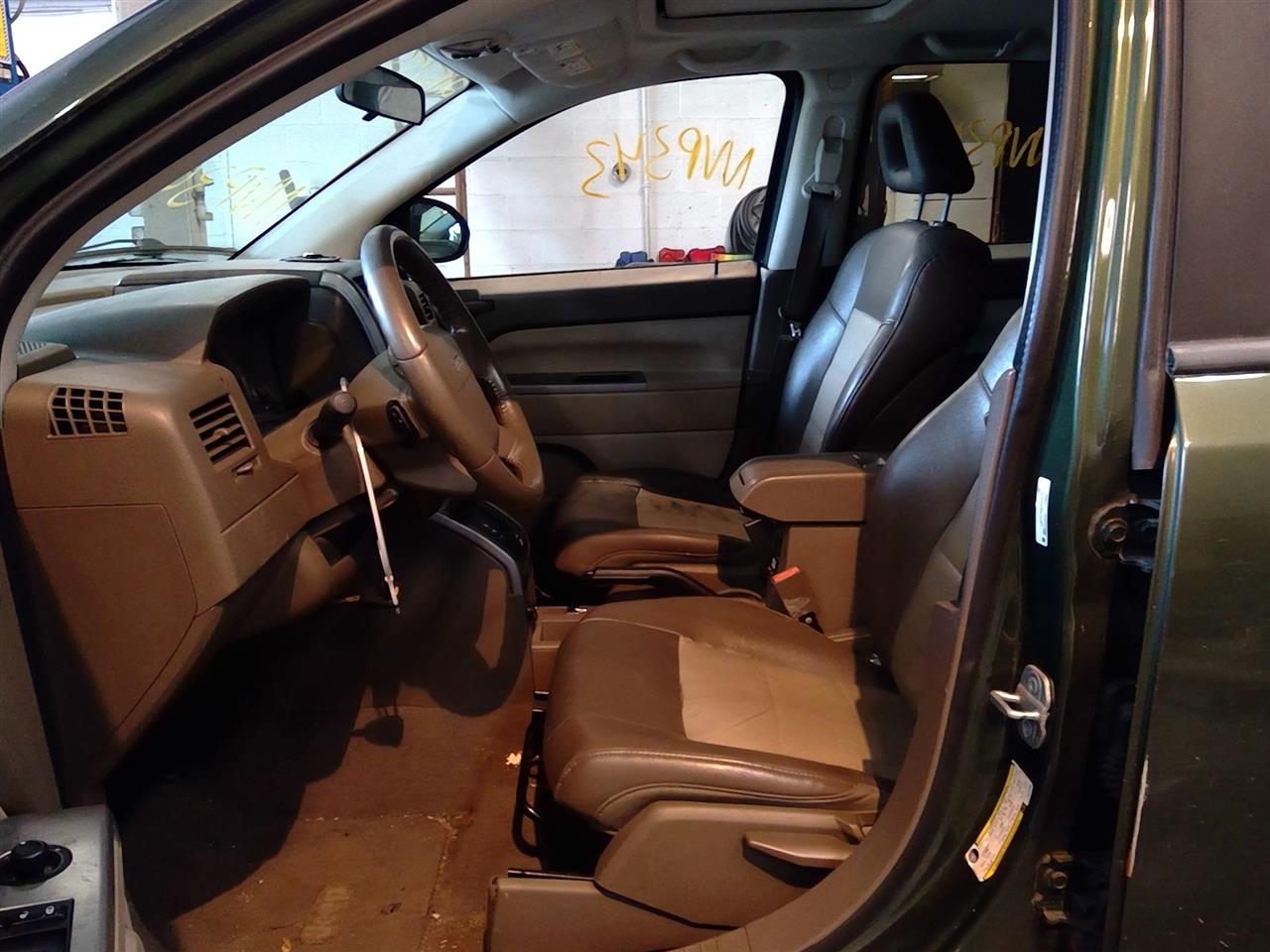 https://f005.backblazeb2.com/file/img-partshotlines-com/Inventory/EC214/Vehicle/444_06.jpg