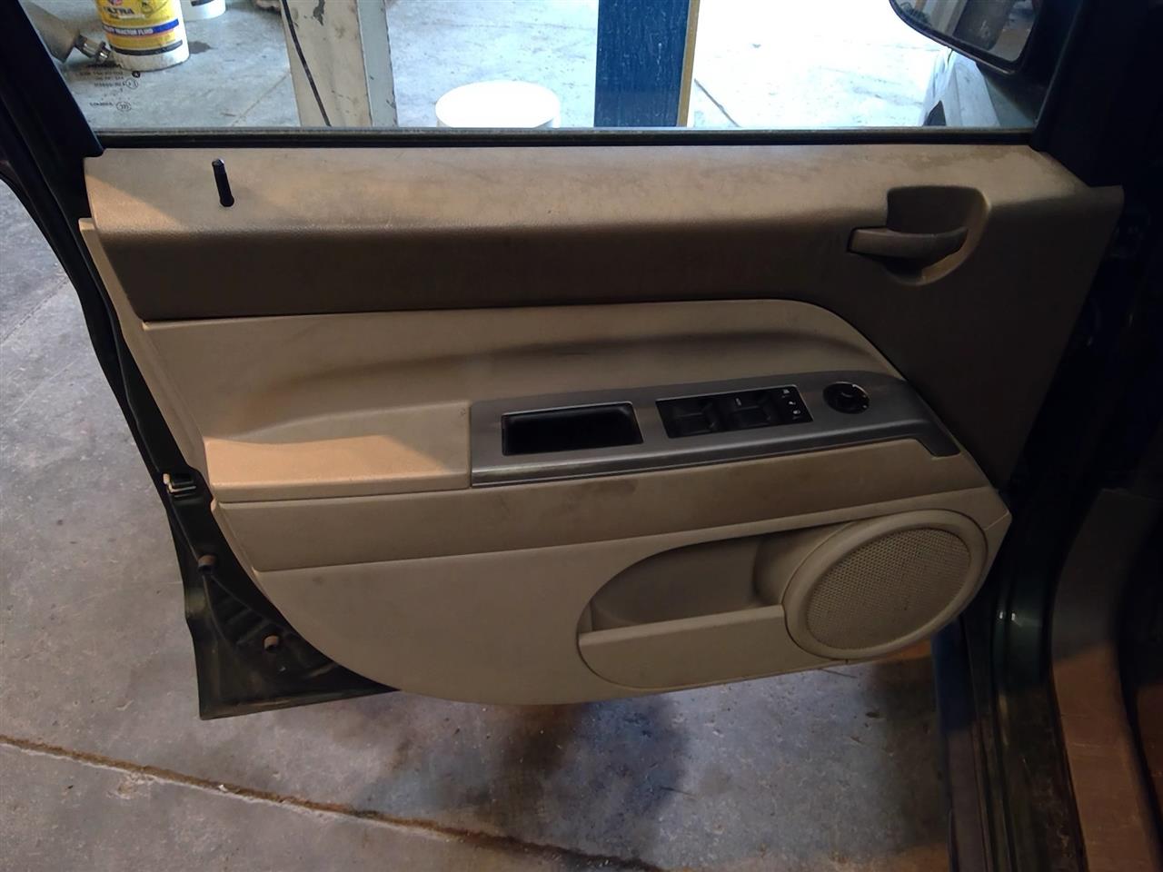 https://f005.backblazeb2.com/file/img-partshotlines-com/Inventory/EC214/Vehicle/444_07.jpg