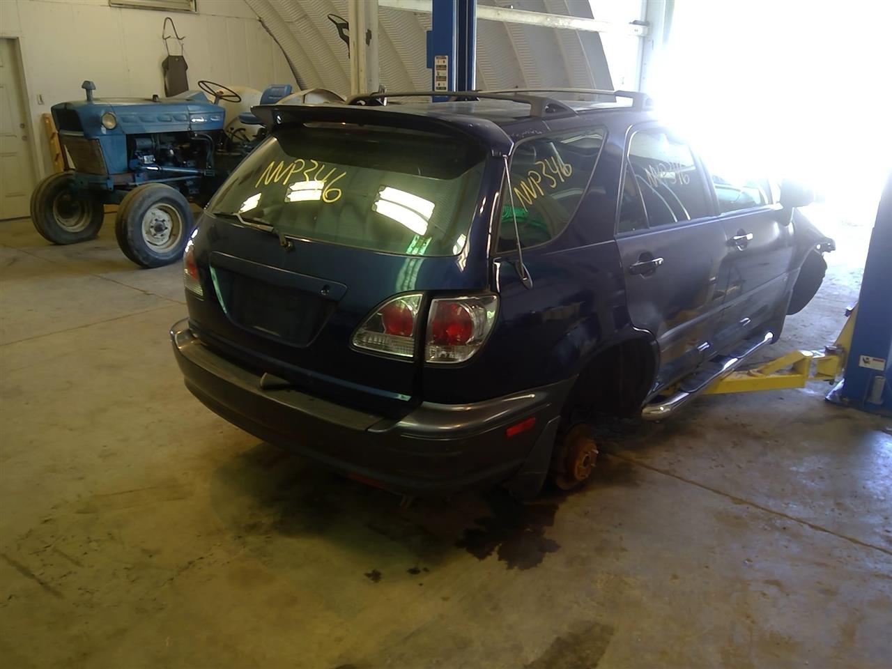 https://f005.backblazeb2.com/file/img-partshotlines-com/Inventory/EC214/Vehicle/447_03.jpg