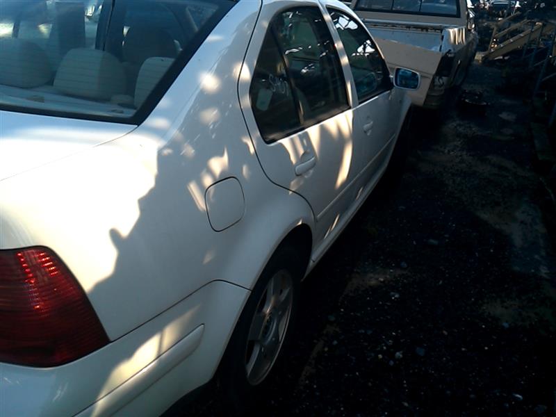 https://f005.backblazeb2.com/file/img-partshotlines-com/Inventory/EC217/Vehicle/46215_04.jpg