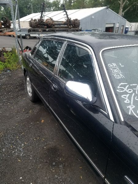 https://f005.backblazeb2.com/file/img-partshotlines-com/Inventory/EC217/Vehicle/57852_09.jpg