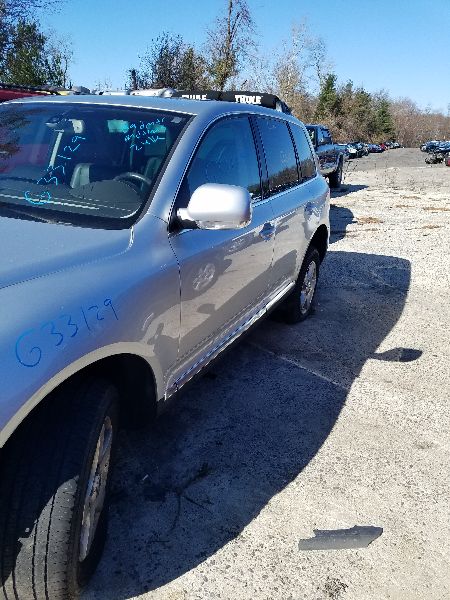 https://f005.backblazeb2.com/file/img-partshotlines-com/Inventory/EC217/Vehicle/62652_07.jpg