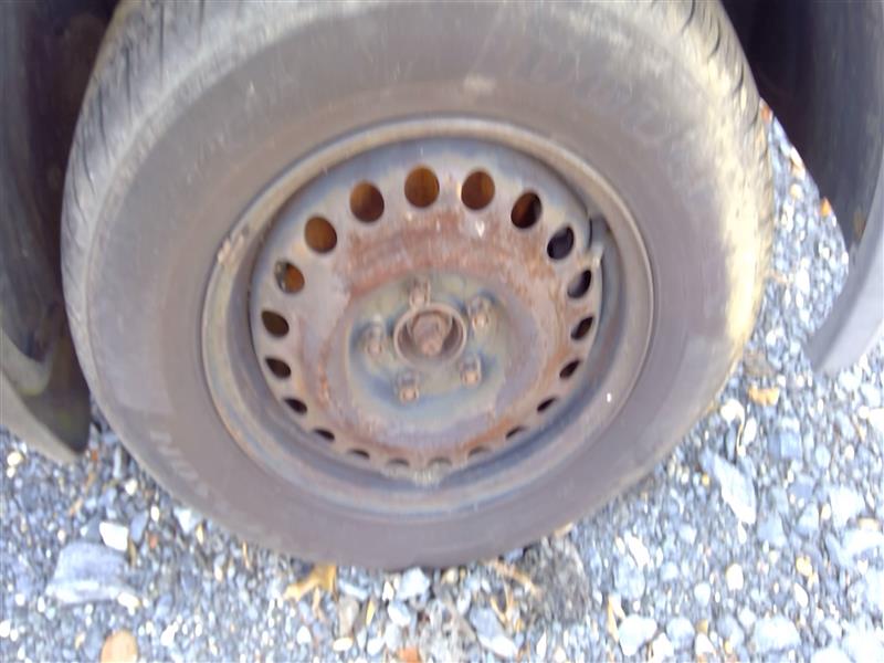https://f005.backblazeb2.com/file/img-partshotlines-com/Inventory/EC217/Vehicle/69025_12.jpg