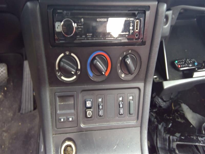 https://f005.backblazeb2.com/file/img-partshotlines-com/Inventory/EC217/Vehicle/73357_02.jpg