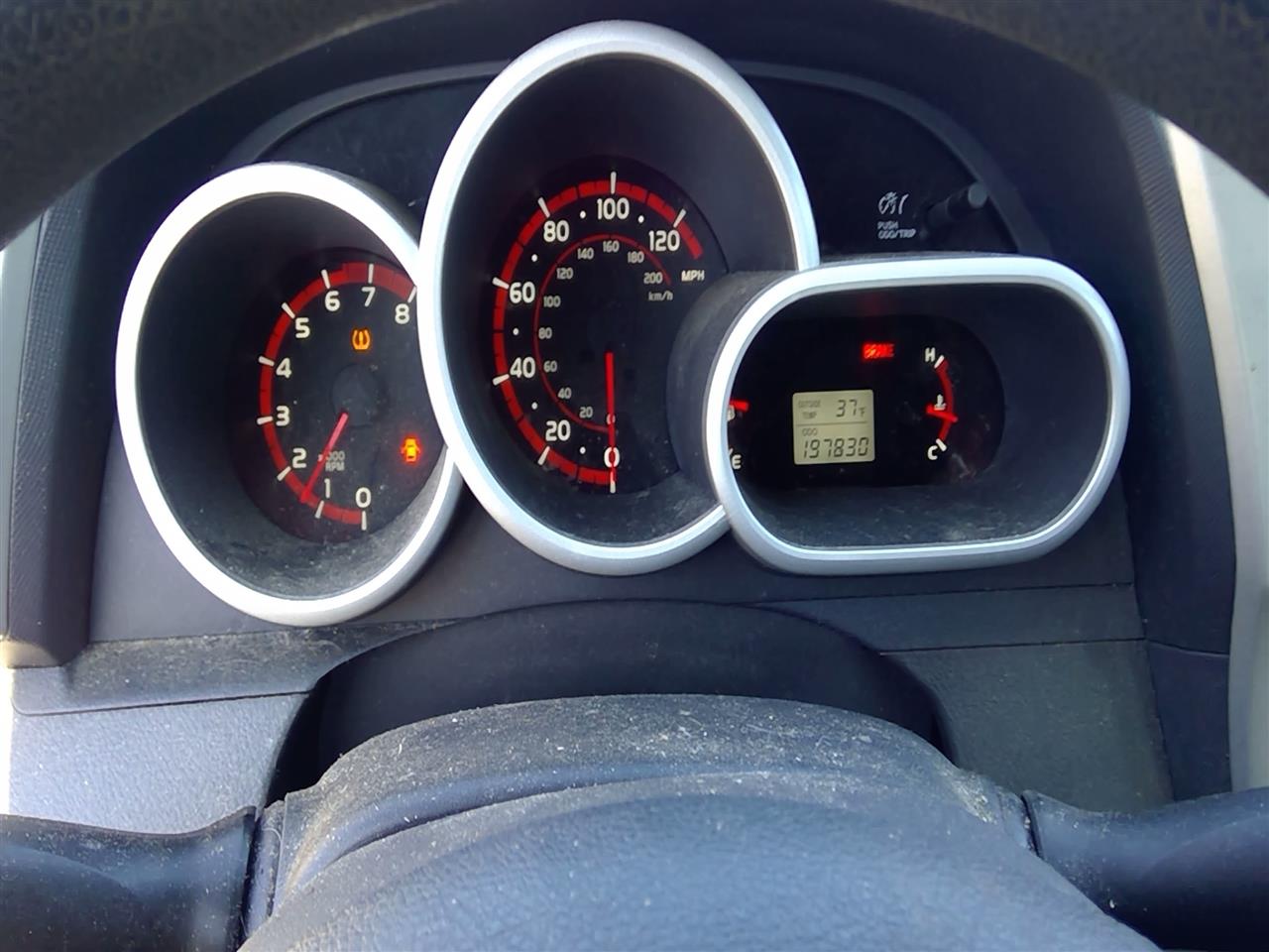 https://f005.backblazeb2.com/file/img-partshotlines-com/Inventory/EC217/Vehicle/74784_01.jpg