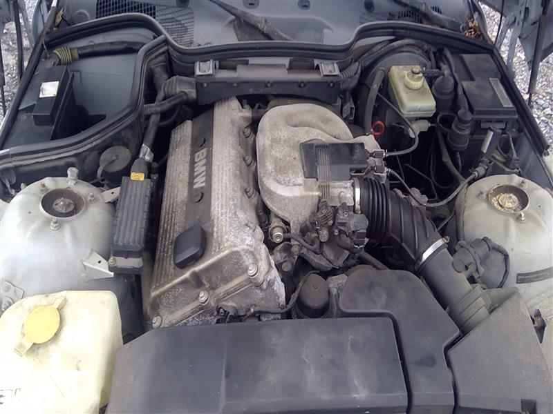 https://f005.backblazeb2.com/file/img-partshotlines-com/Inventory/EC217/Vehicle/76515_07.jpg