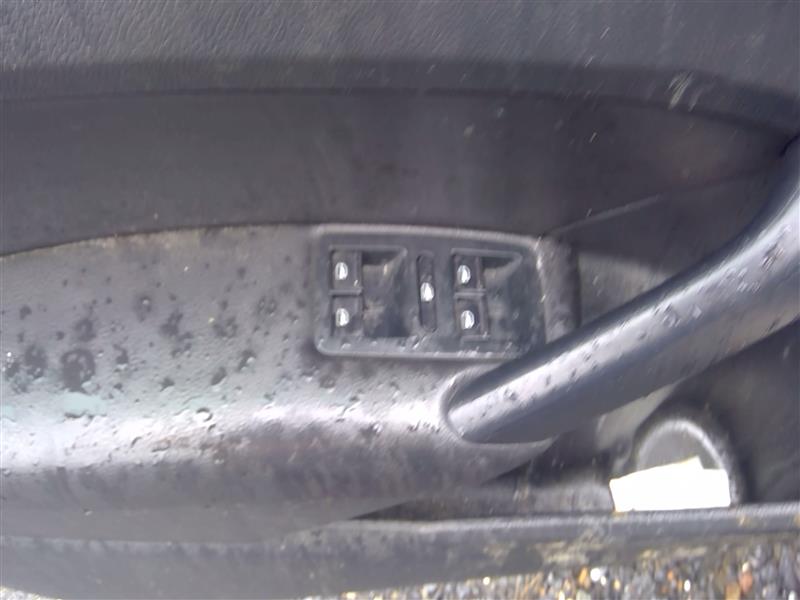 https://f005.backblazeb2.com/file/img-partshotlines-com/Inventory/EC217/Vehicle/76521_04.jpg