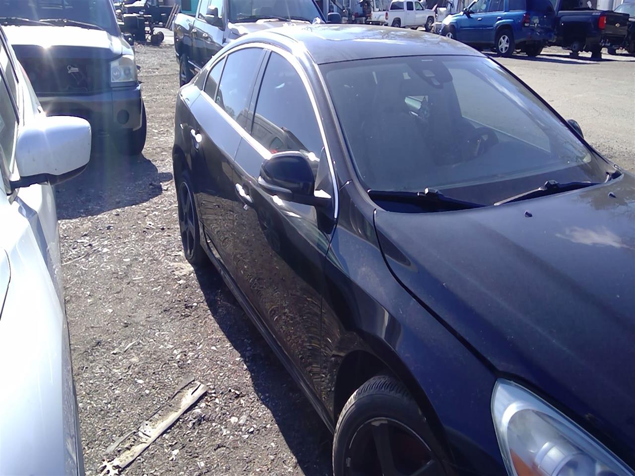 https://f005.backblazeb2.com/file/img-partshotlines-com/Inventory/EC217/Vehicle/76644_12.jpg