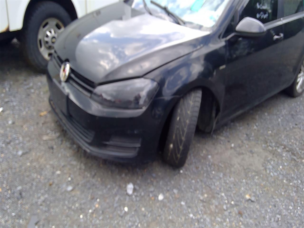 https://f005.backblazeb2.com/file/img-partshotlines-com/Inventory/EC217/Vehicle/77618_08.jpg