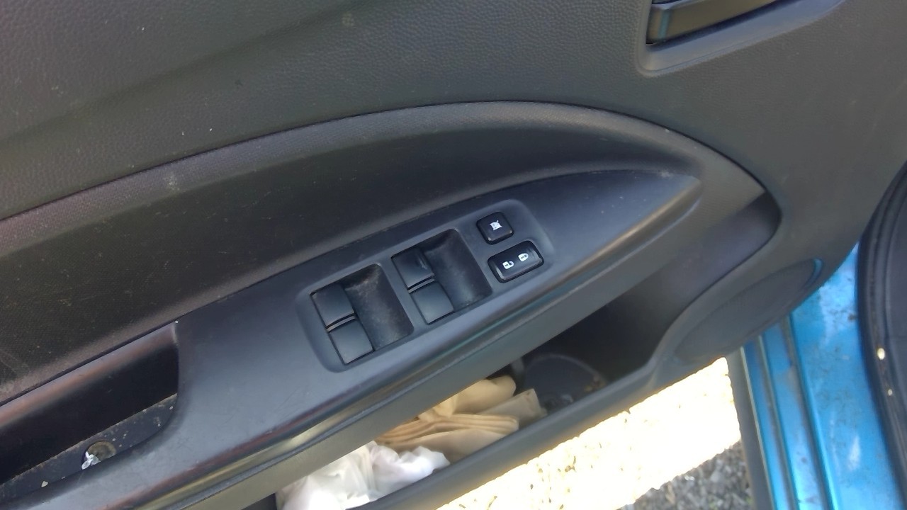 https://f005.backblazeb2.com/file/img-partshotlines-com/Inventory/EC217/Vehicle/78733_04.jpg