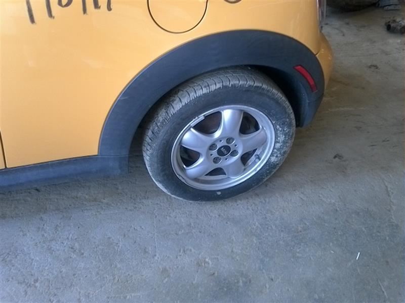 https://f005.backblazeb2.com/file/img-partshotlines-com/Inventory/EC331/Vehicle/15754_01.jpg