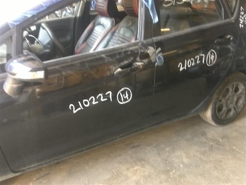 https://f005.backblazeb2.com/file/img-partshotlines-com/Inventory/EC331/Vehicle/19905_04.jpg