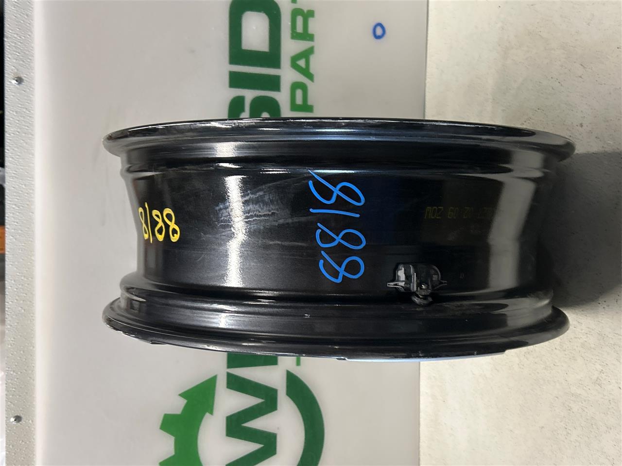 https://f005.backblazeb2.com/file/img-partshotlines-com/Inventory/EC474/Inventory/2320668_06.jpg