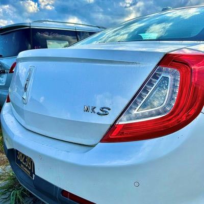 https://f005.backblazeb2.com/file/img-partshotlines-com/Inventory/EC474/Vehicle/106919_07.jpg
