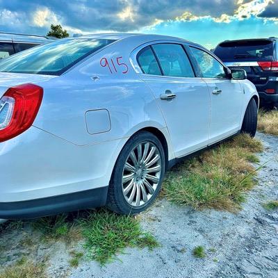 https://f005.backblazeb2.com/file/img-partshotlines-com/Inventory/EC474/Vehicle/106919_10.jpg