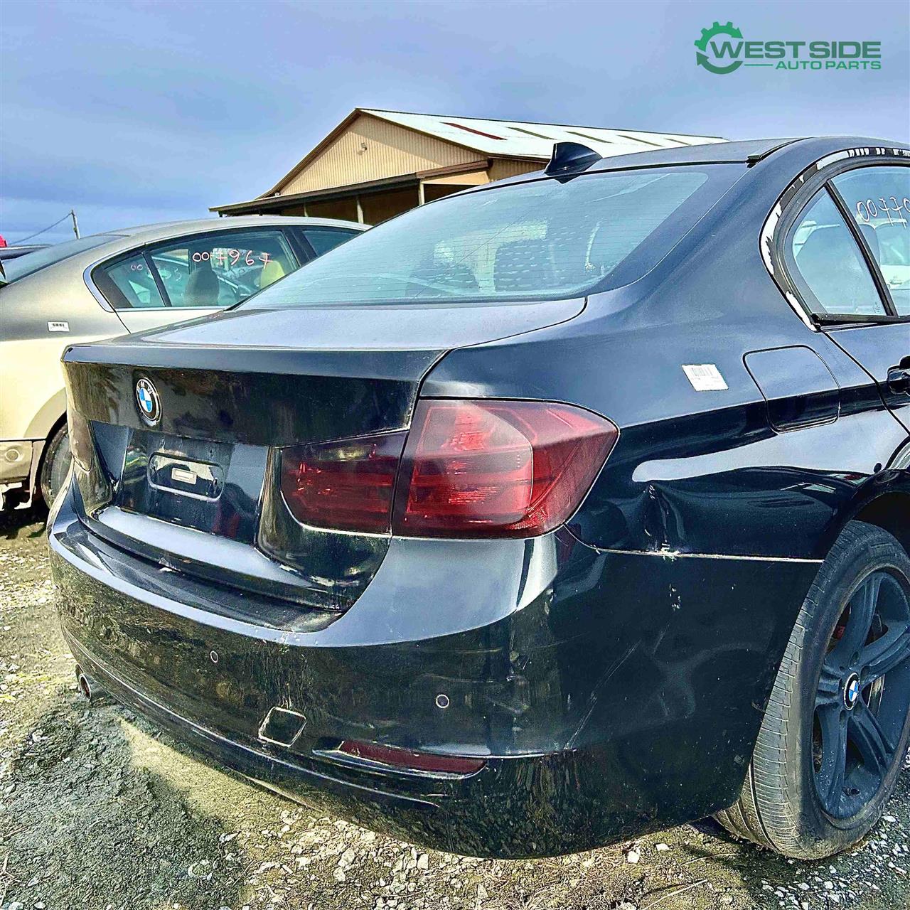 https://f005.backblazeb2.com/file/img-partshotlines-com/Inventory/EC474/Vehicle/107086_05.jpg