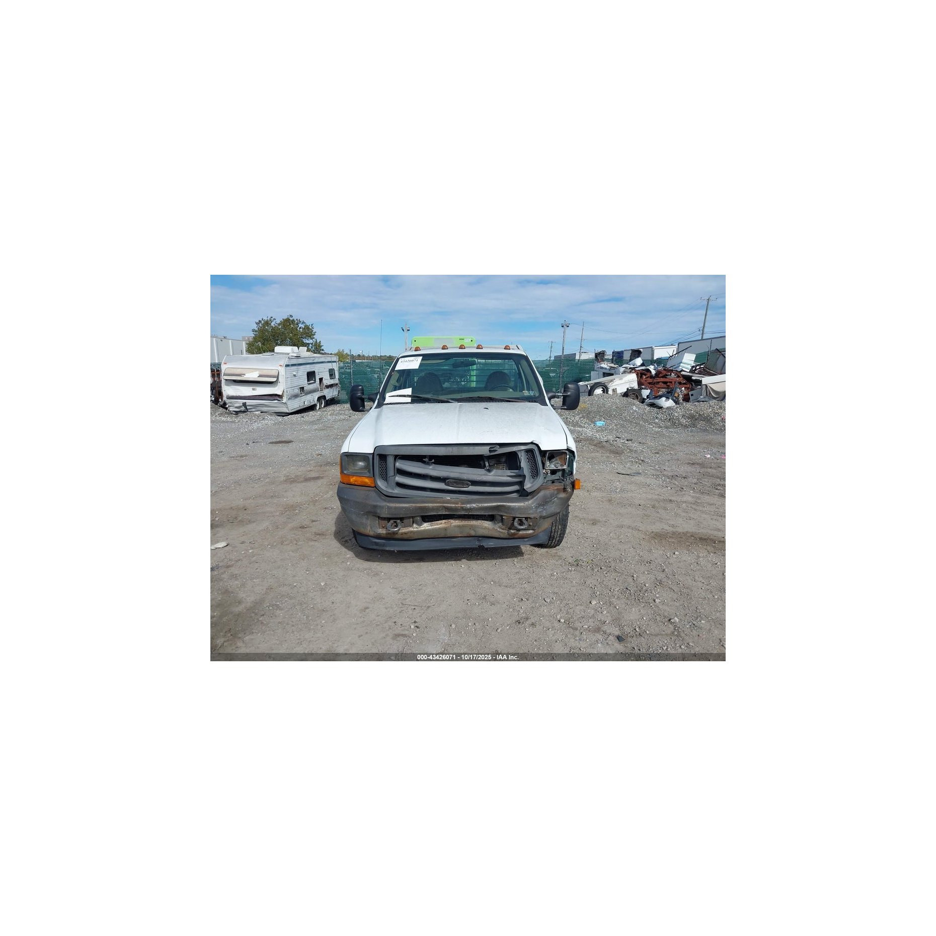 https://f005.backblazeb2.com/file/img-partshotlines-com/Inventory/EC474/Vehicle/110691_03.jpg
