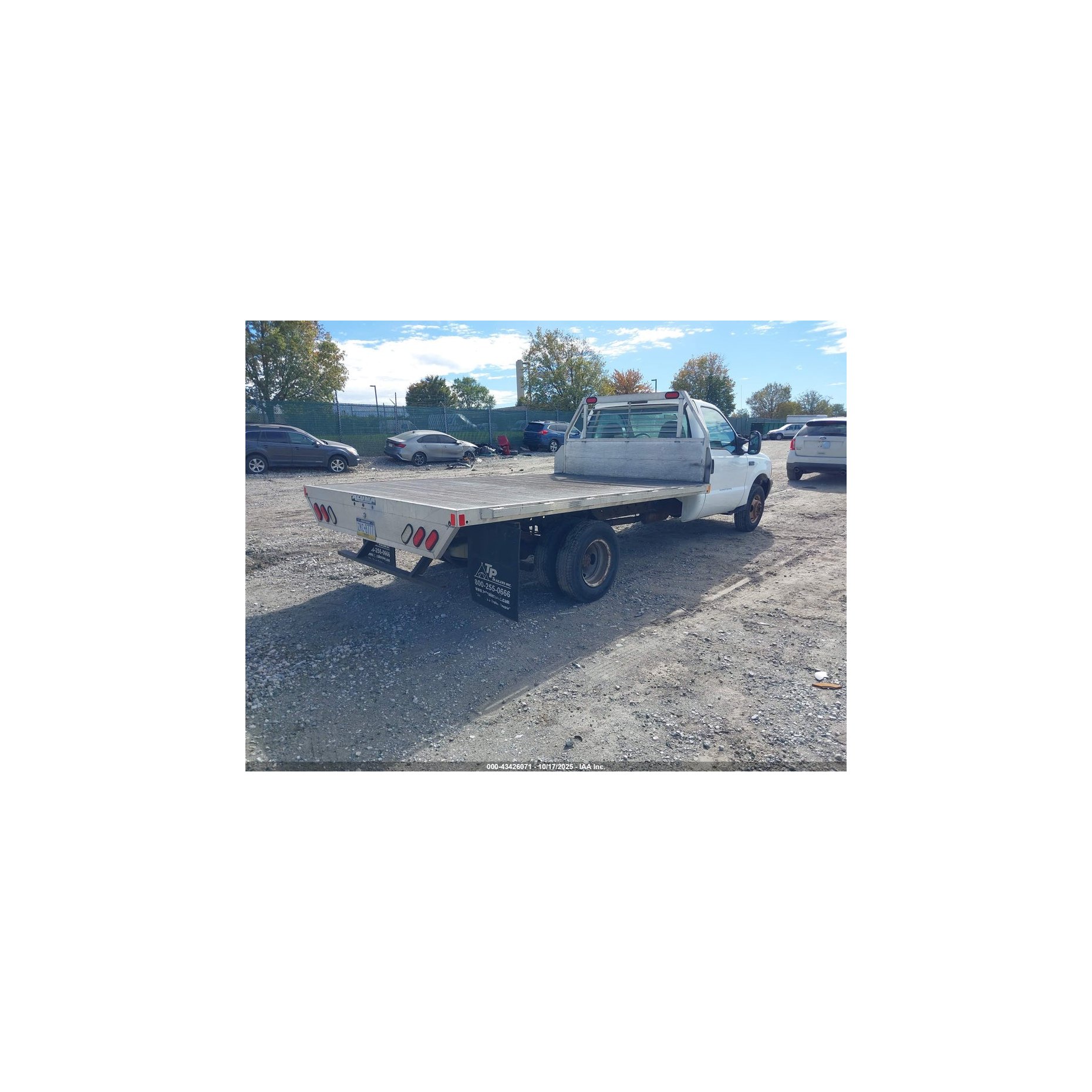 https://f005.backblazeb2.com/file/img-partshotlines-com/Inventory/EC474/Vehicle/110691_12.jpg