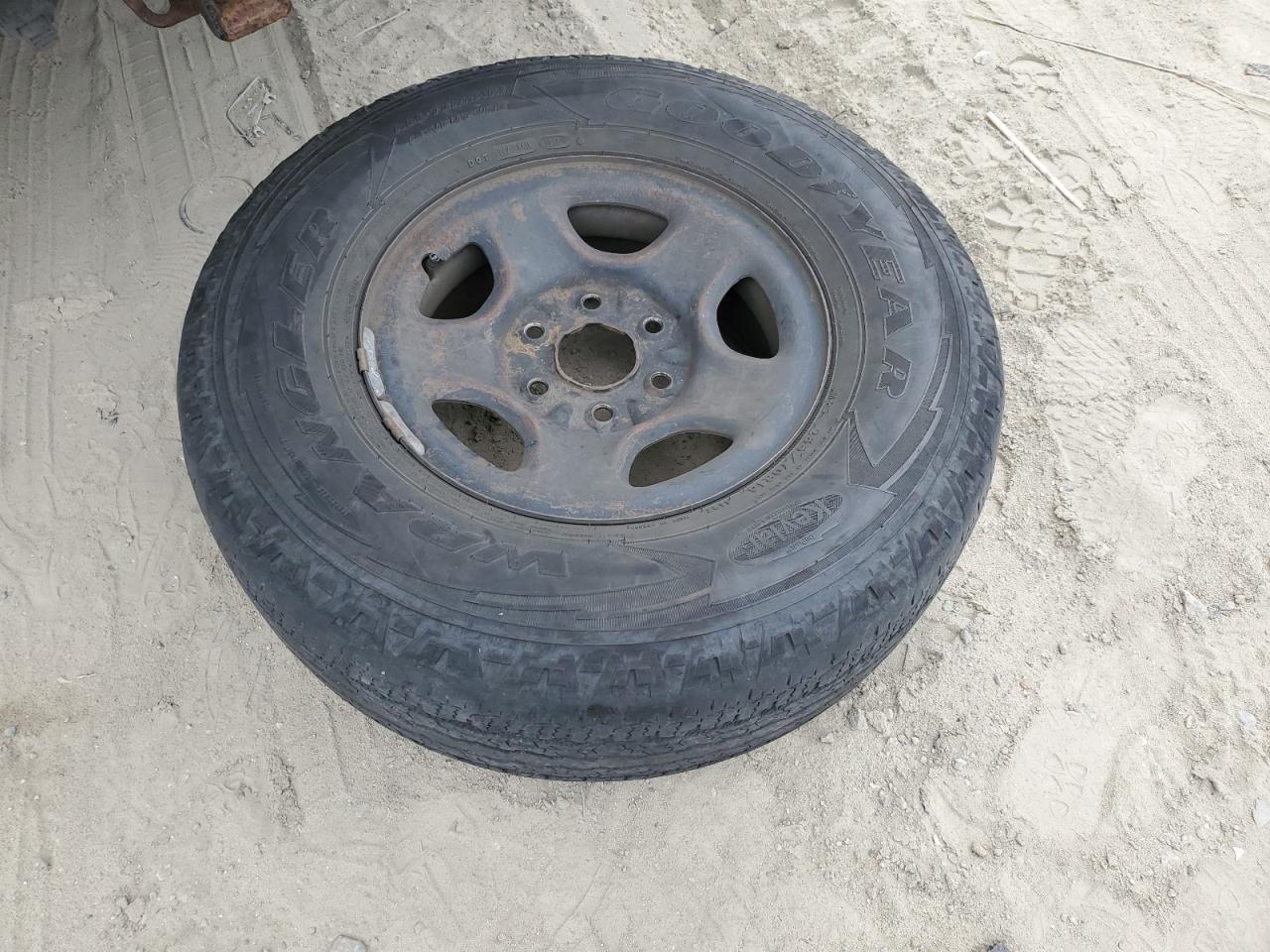 https://f005.backblazeb2.com/file/img-partshotlines-com/Inventory/EC474/Vehicle/111353_05.jpg