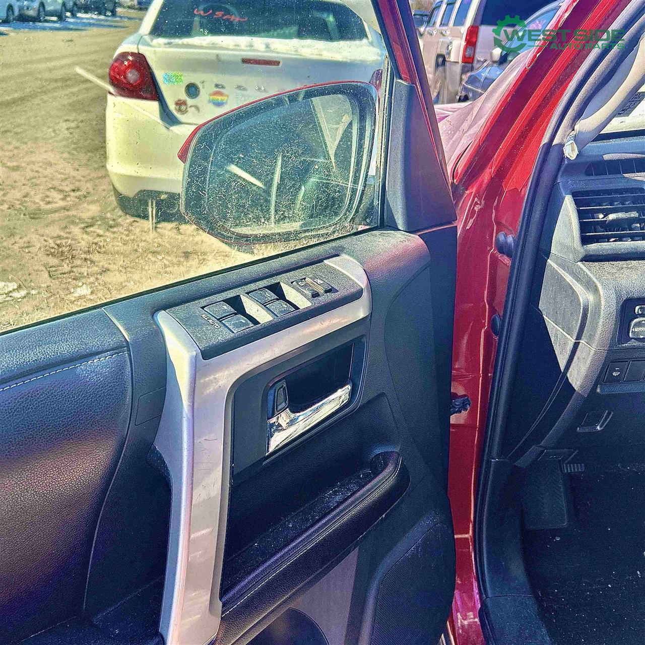 https://f005.backblazeb2.com/file/img-partshotlines-com/Inventory/EC474/Vehicle/111479_06.jpg