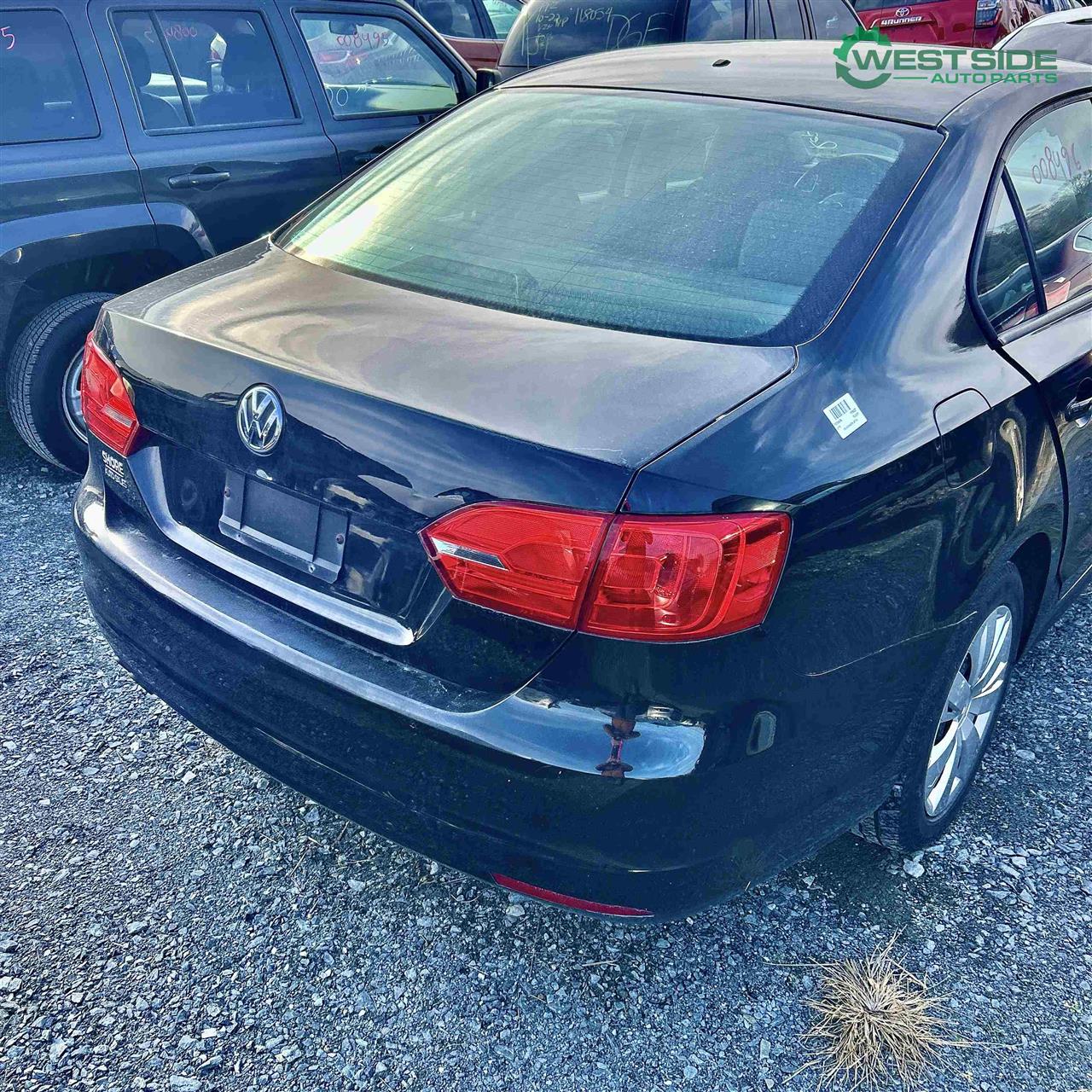 https://f005.backblazeb2.com/file/img-partshotlines-com/Inventory/EC474/Vehicle/112085_02.jpg