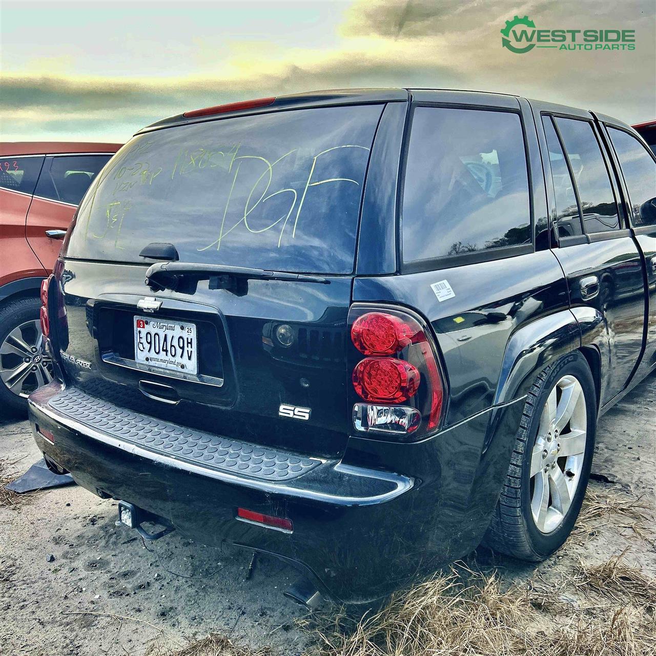 https://f005.backblazeb2.com/file/img-partshotlines-com/Inventory/EC474/Vehicle/112466_05.jpg