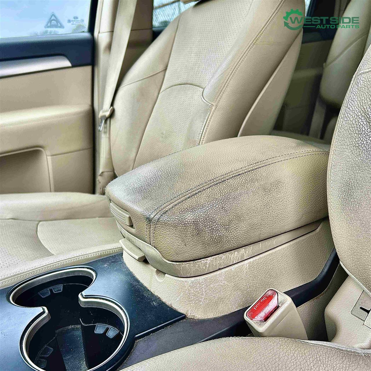 https://f005.backblazeb2.com/file/img-partshotlines-com/Inventory/EC474/Vehicle/112628_21.jpg