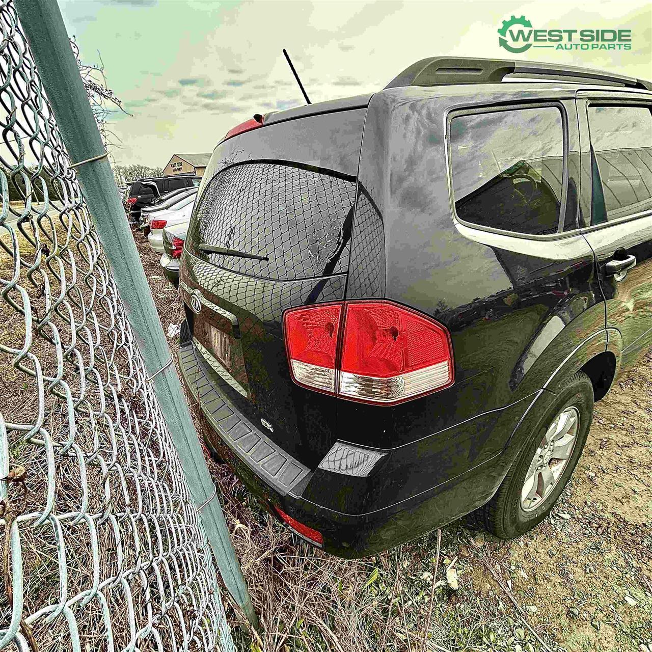 https://f005.backblazeb2.com/file/img-partshotlines-com/Inventory/EC474/Vehicle/112628_31.jpg