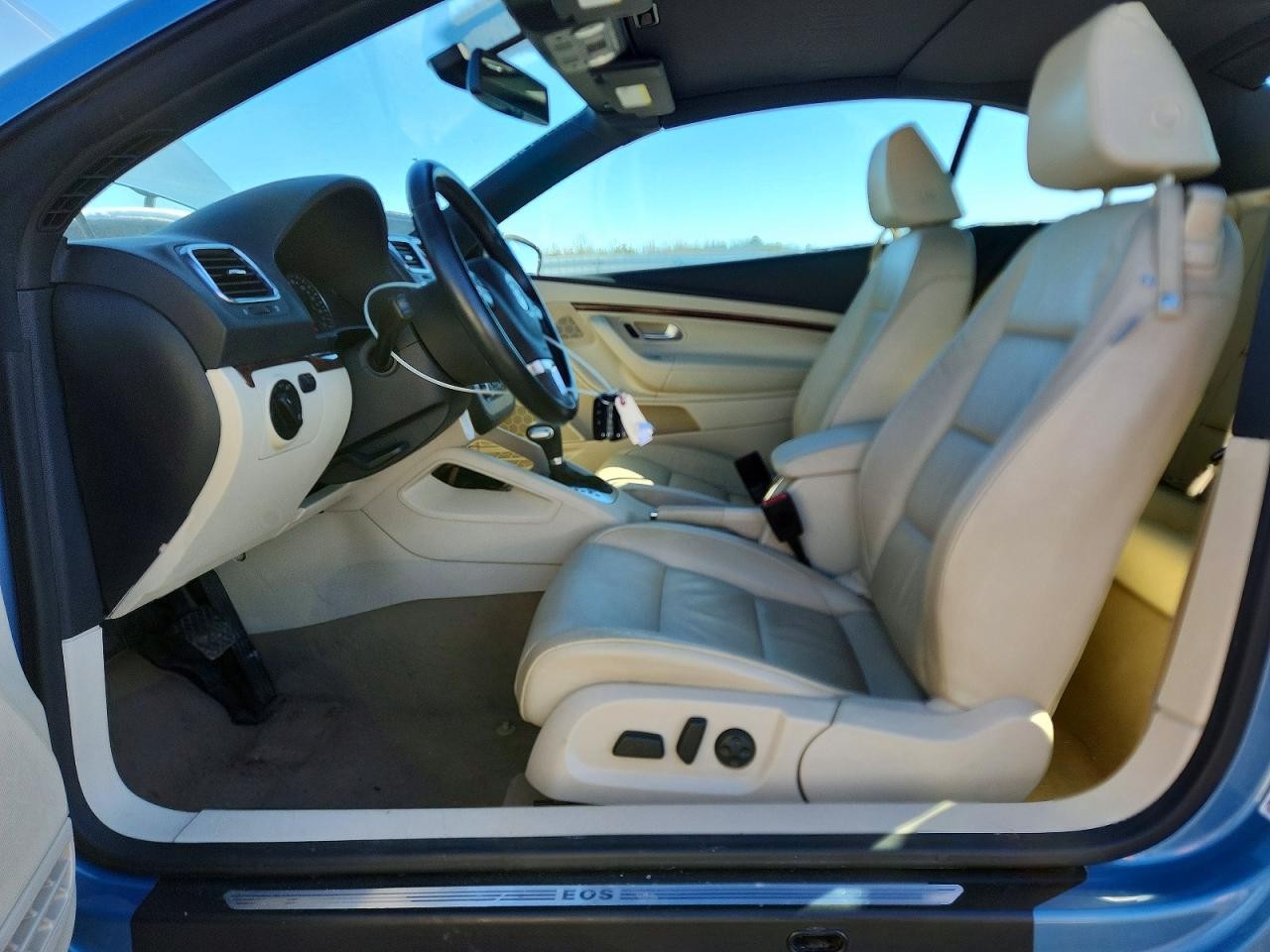 https://f005.backblazeb2.com/file/img-partshotlines-com/Inventory/EC474/Vehicle/113315_07.jpg