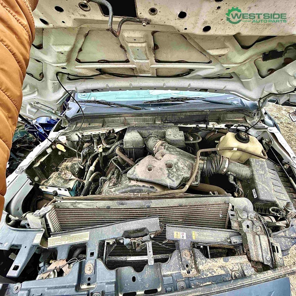 https://f005.backblazeb2.com/file/img-partshotlines-com/Inventory/EC474/Vehicle/113483_12.jpg