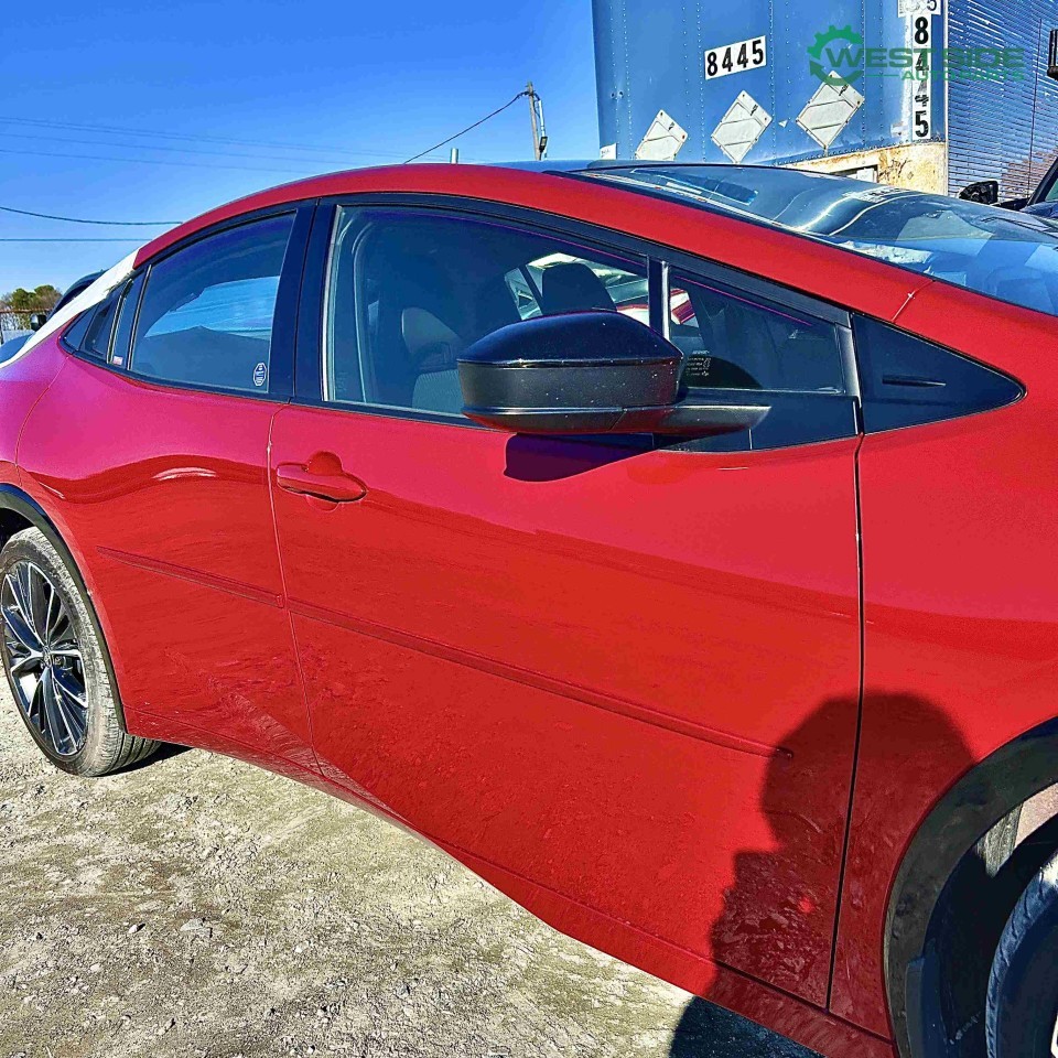 https://f005.backblazeb2.com/file/img-partshotlines-com/Inventory/EC474/Vehicle/114462_09.jpg